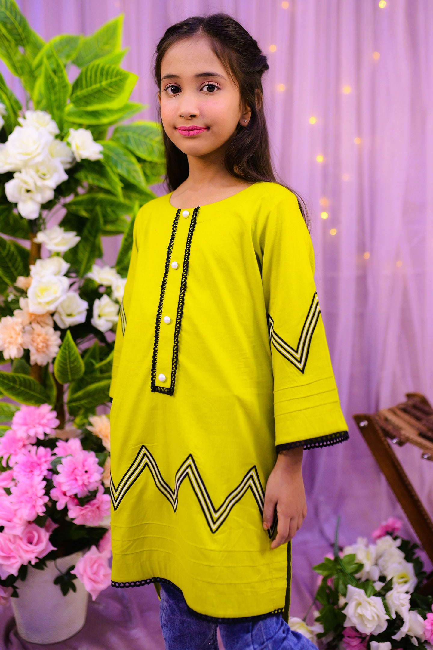 zigzag embroidery Kurti