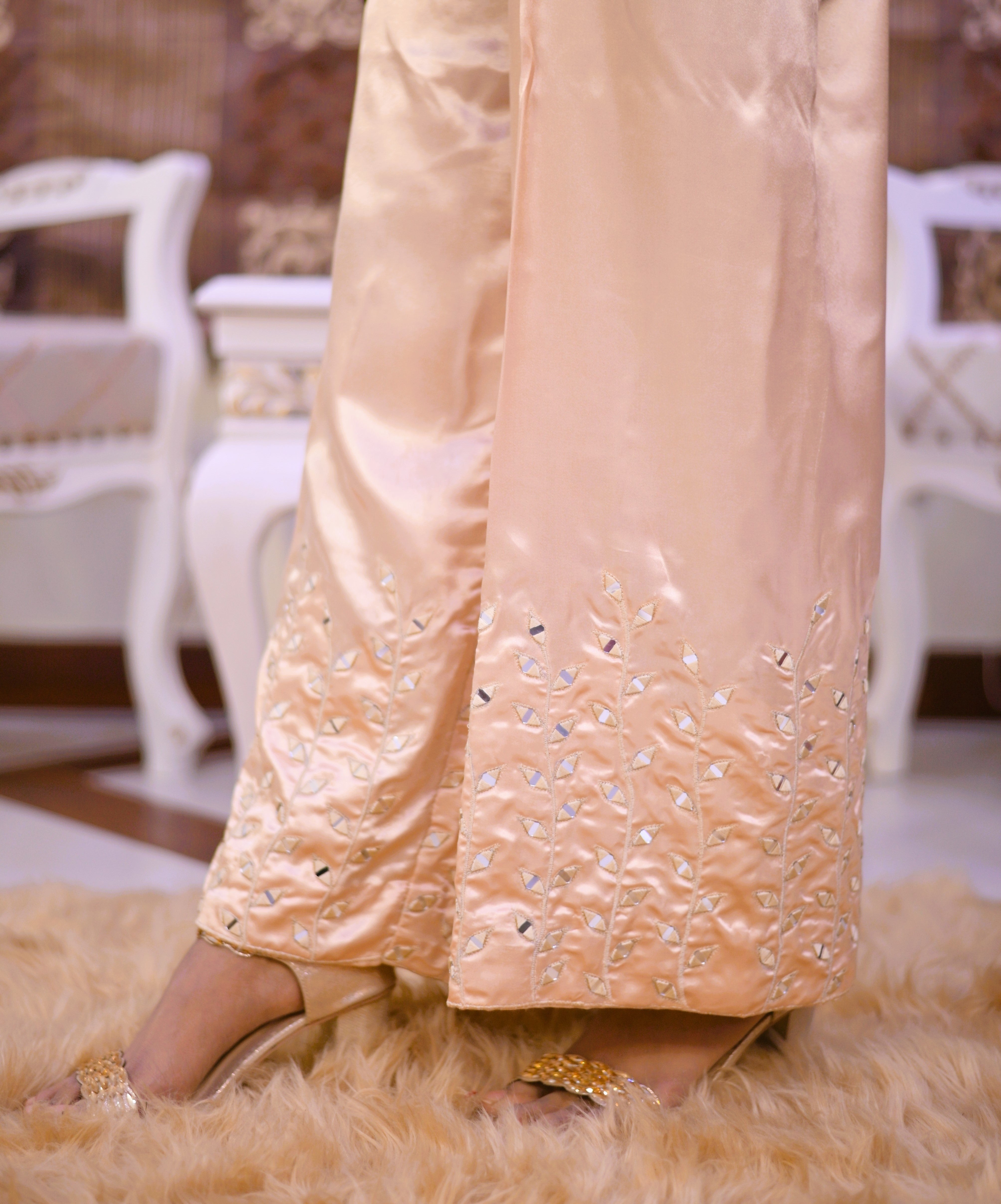 Women's elegantly stitch plazo